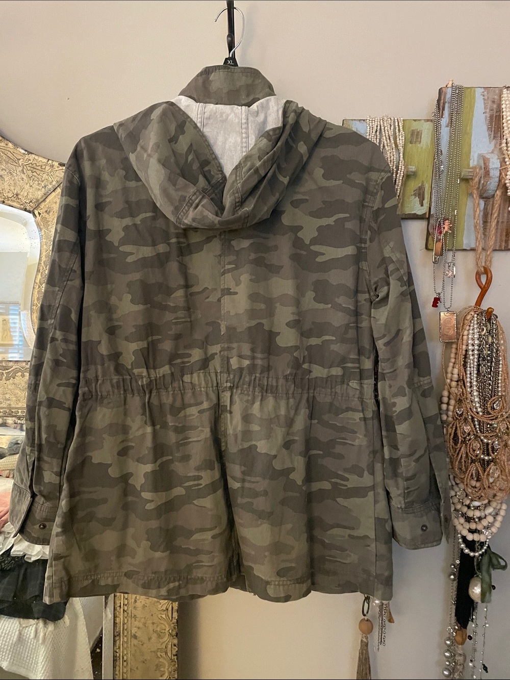 Universal Thread Olive Camo Utility Jacket with Hood - Picture 4 of 5